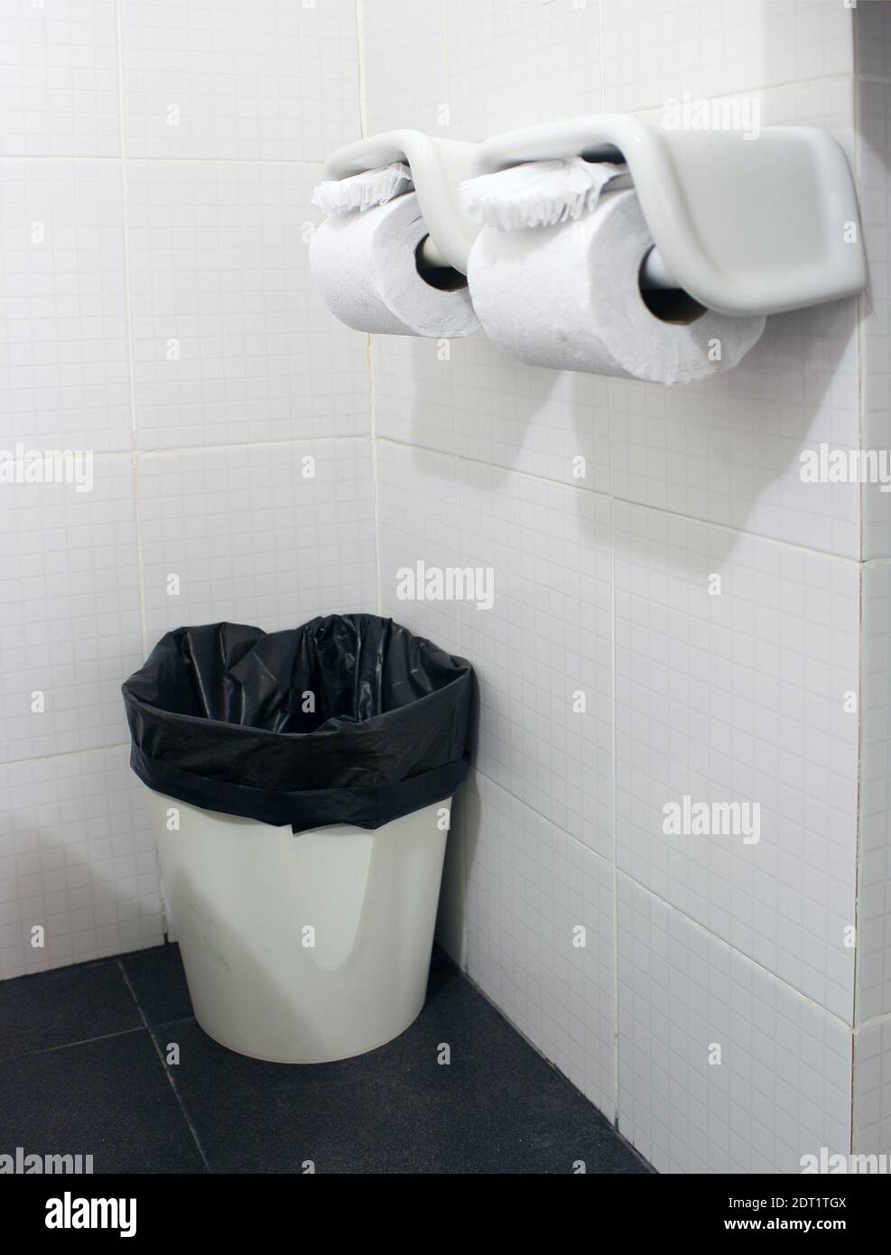 Black toilet papers hires stock photography and images Alamy