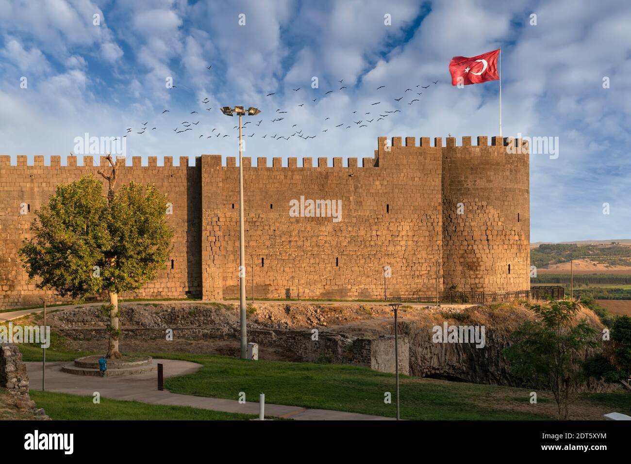 The wall of Diyarbakir (Diyarbakir surlari in Turkish) Stock Photo