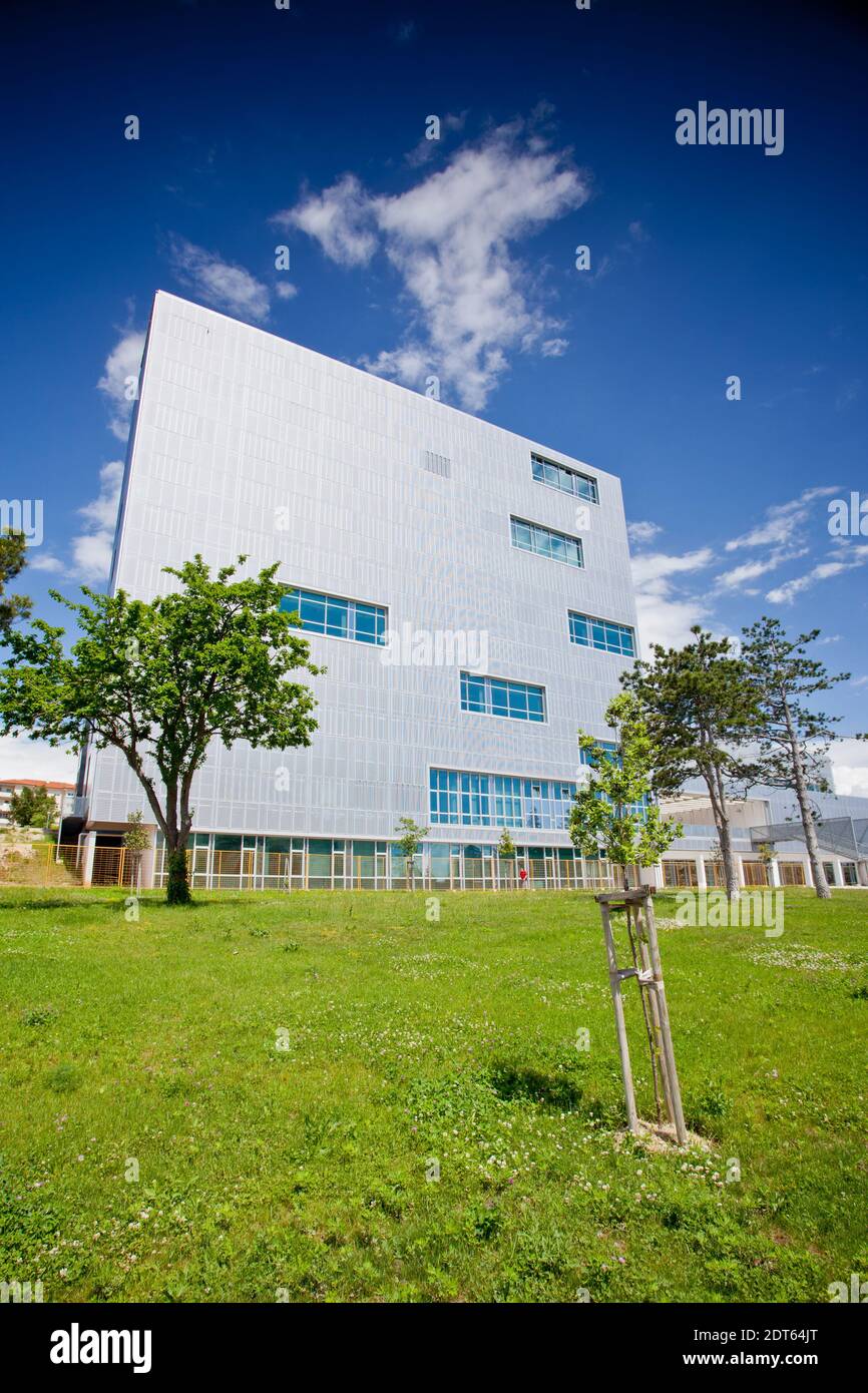 Modern office building with blue sky Stock Photo - Alamy