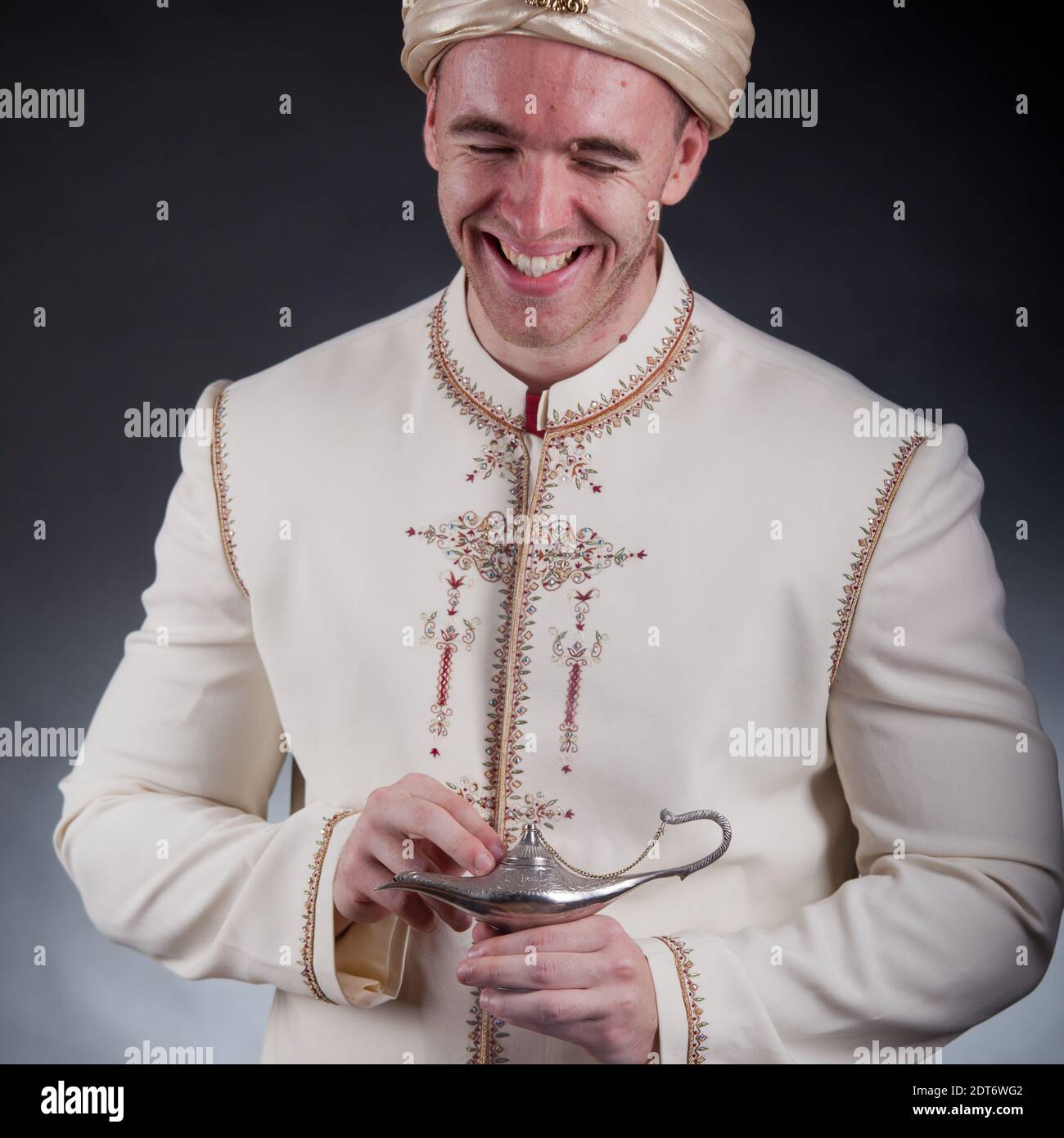 Man in arabian sultan costume hi-res stock photography and images - Alamy