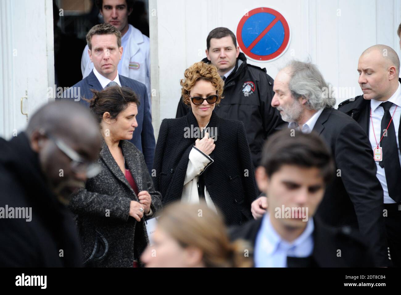 Vanessa Paradis arriving for Chanel's Fall-Winter 2014/2015 Ready-To