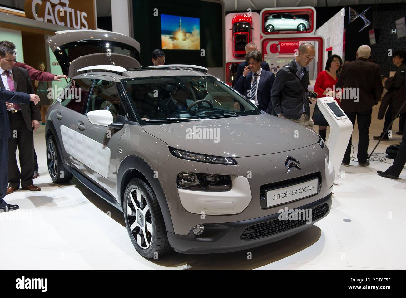 Citroen cactus c4 hi-res stock photography and images - Alamy