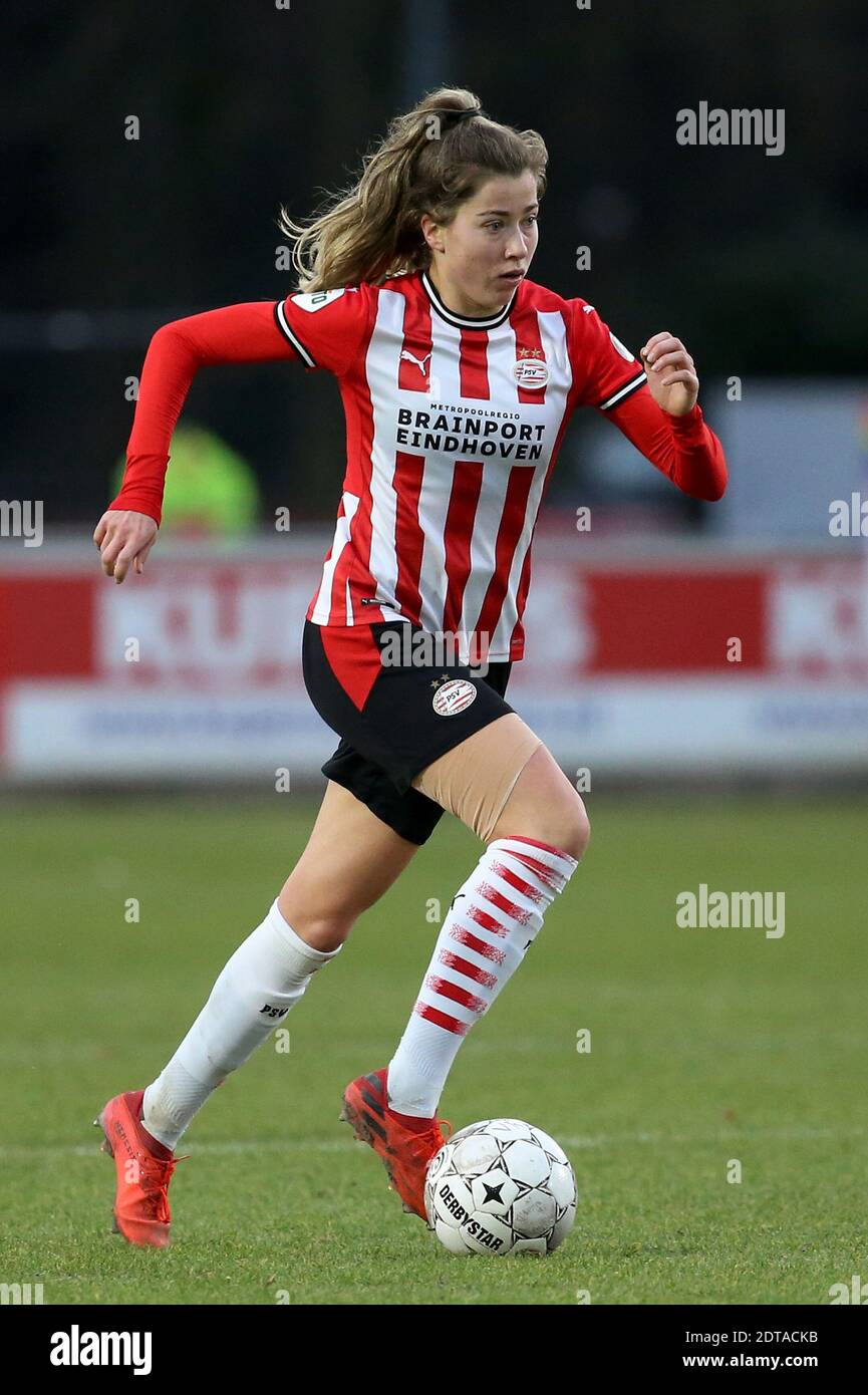 EINDHOVEN, NETHERLANDS - DECEMBER 20: Nurija van Schoonhoven of PSV Eindhoven during the Dutch Women Eredivisie match between PSV and SC Heerenveen at Stock Photo