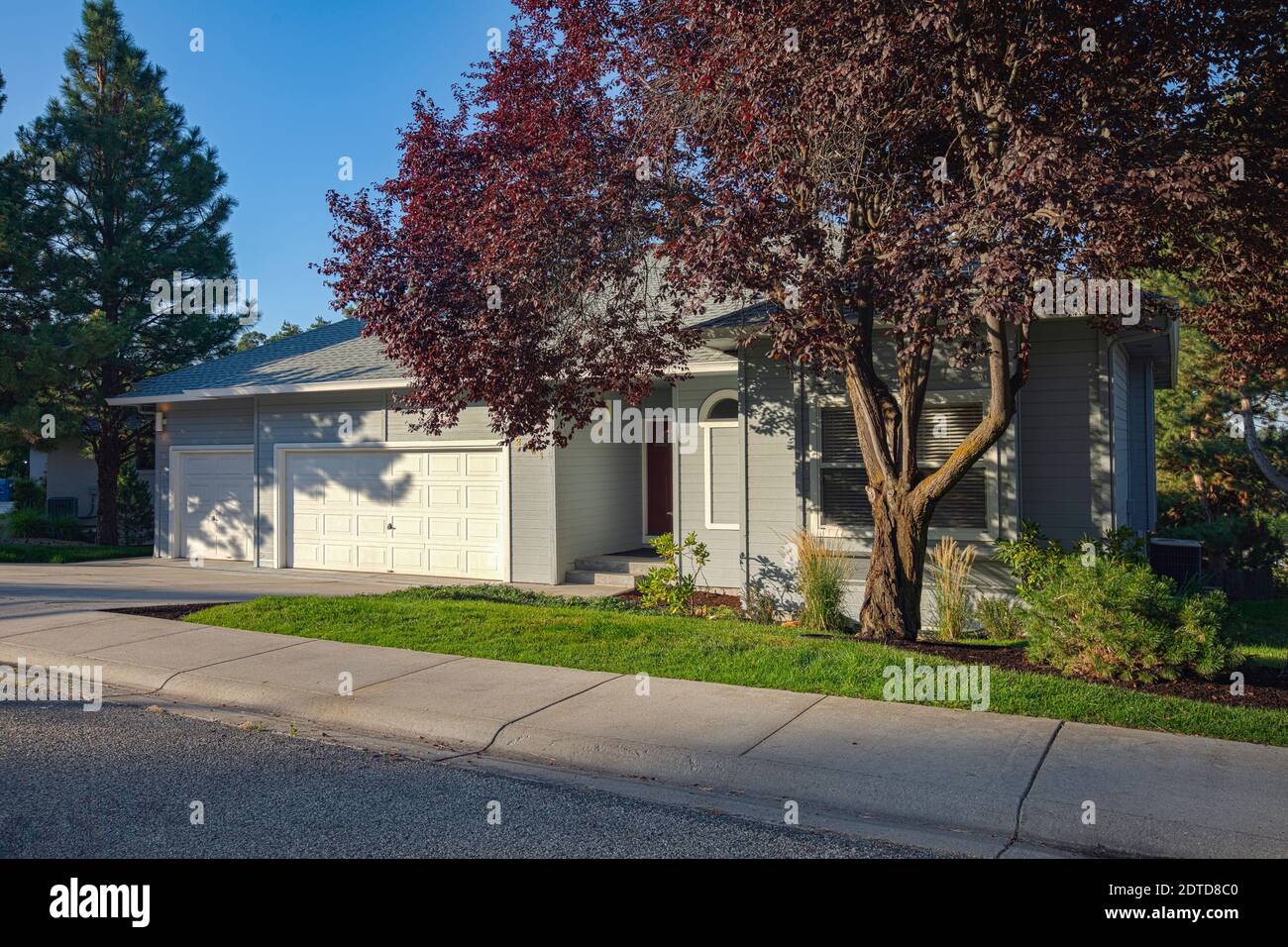 USA, Idaho, Boise, Exterior of single family home on sunny morning Stock Photo