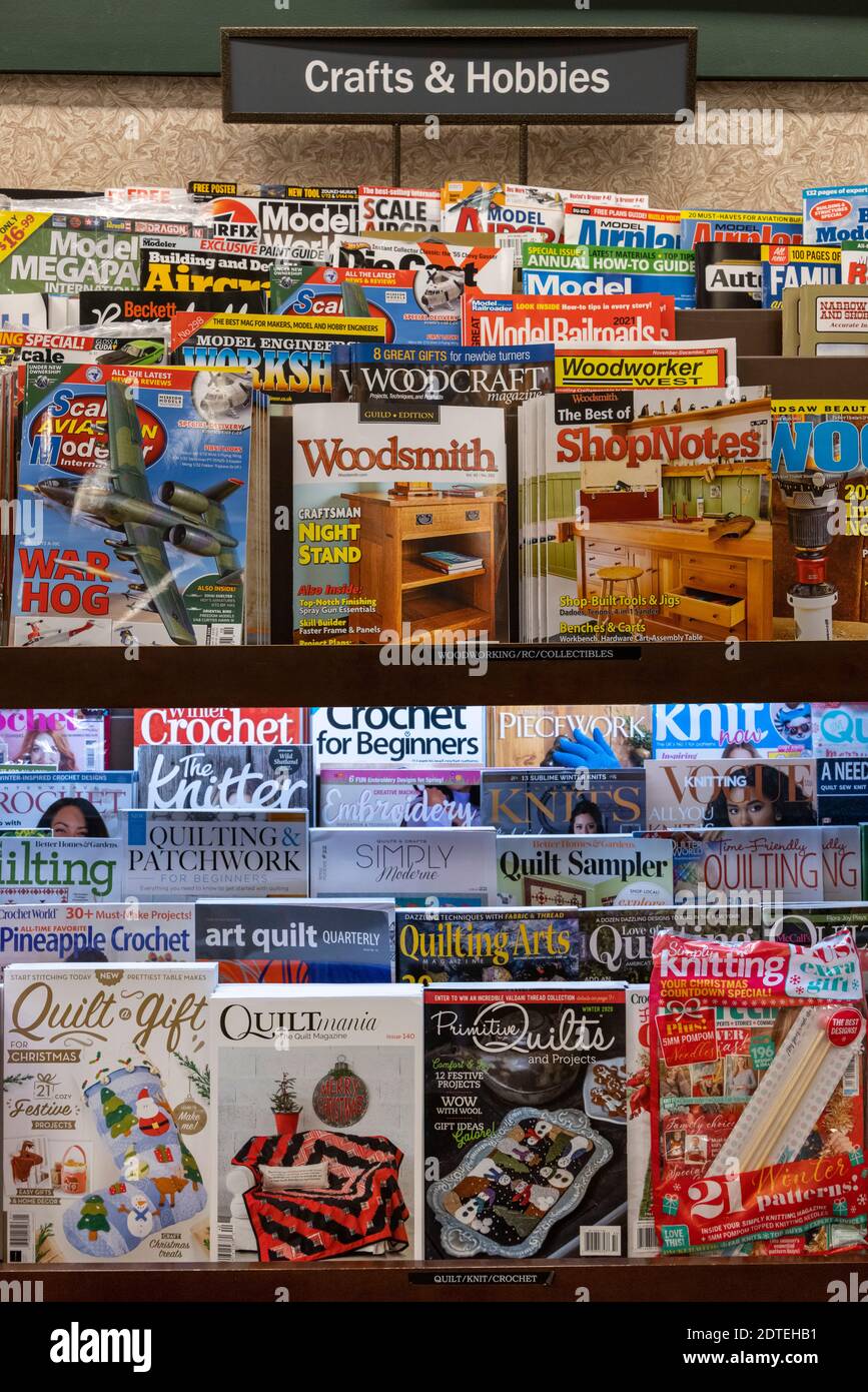 crafts and hobbies magazines on shelves, Barnes and Noble, USA Stock Photo