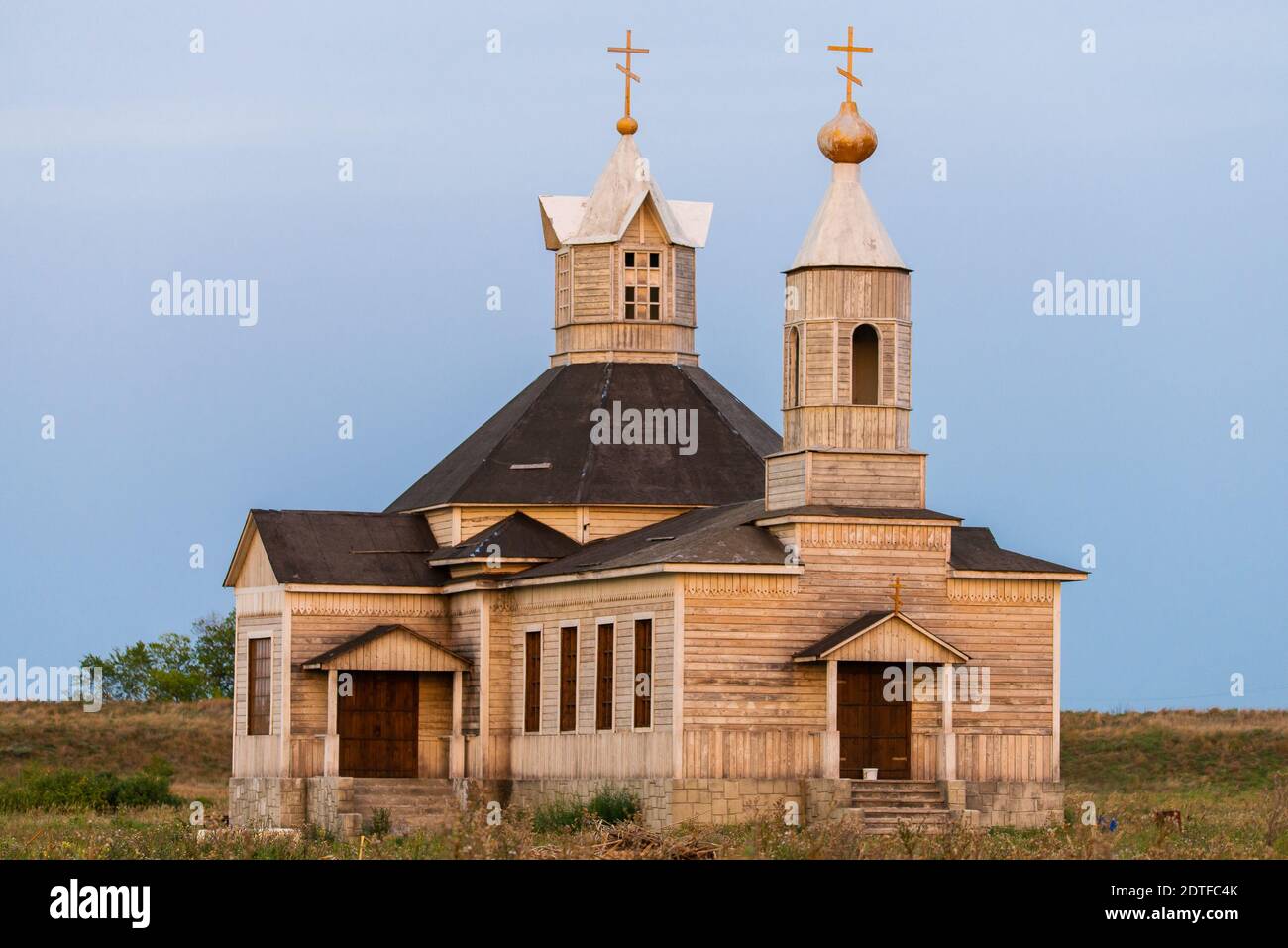 Traditional russian wooden church in ancient town Stock Photo - Alamy