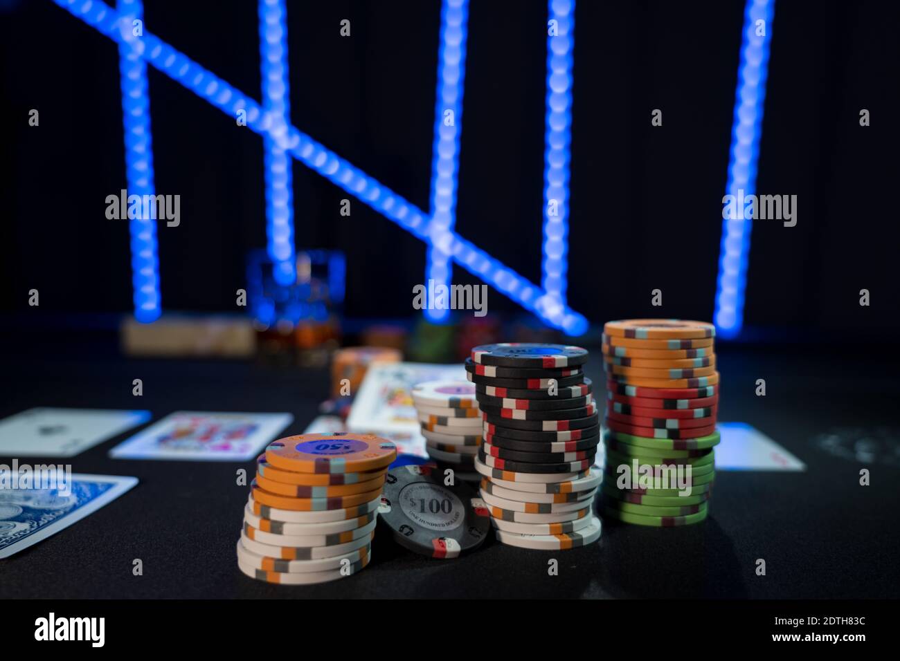 high-stakes-texas-hold-em-poker-game-at-the-casino-2DTH83C.jpg