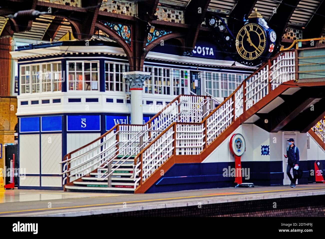 Costa Coffee Shop in old signalbox, York Railway Station, York, England Stock Photo Alamy