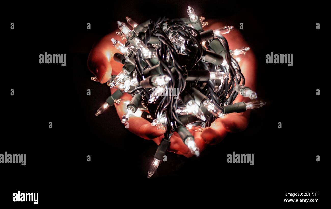 Strand of christmas lights hires stock photography and images Alamy