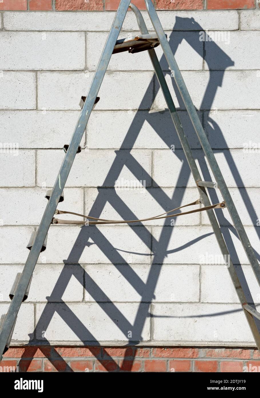 Step Ladder Wall Hanger For Cinder Block / Concrete Block Walls (2 Brackets)