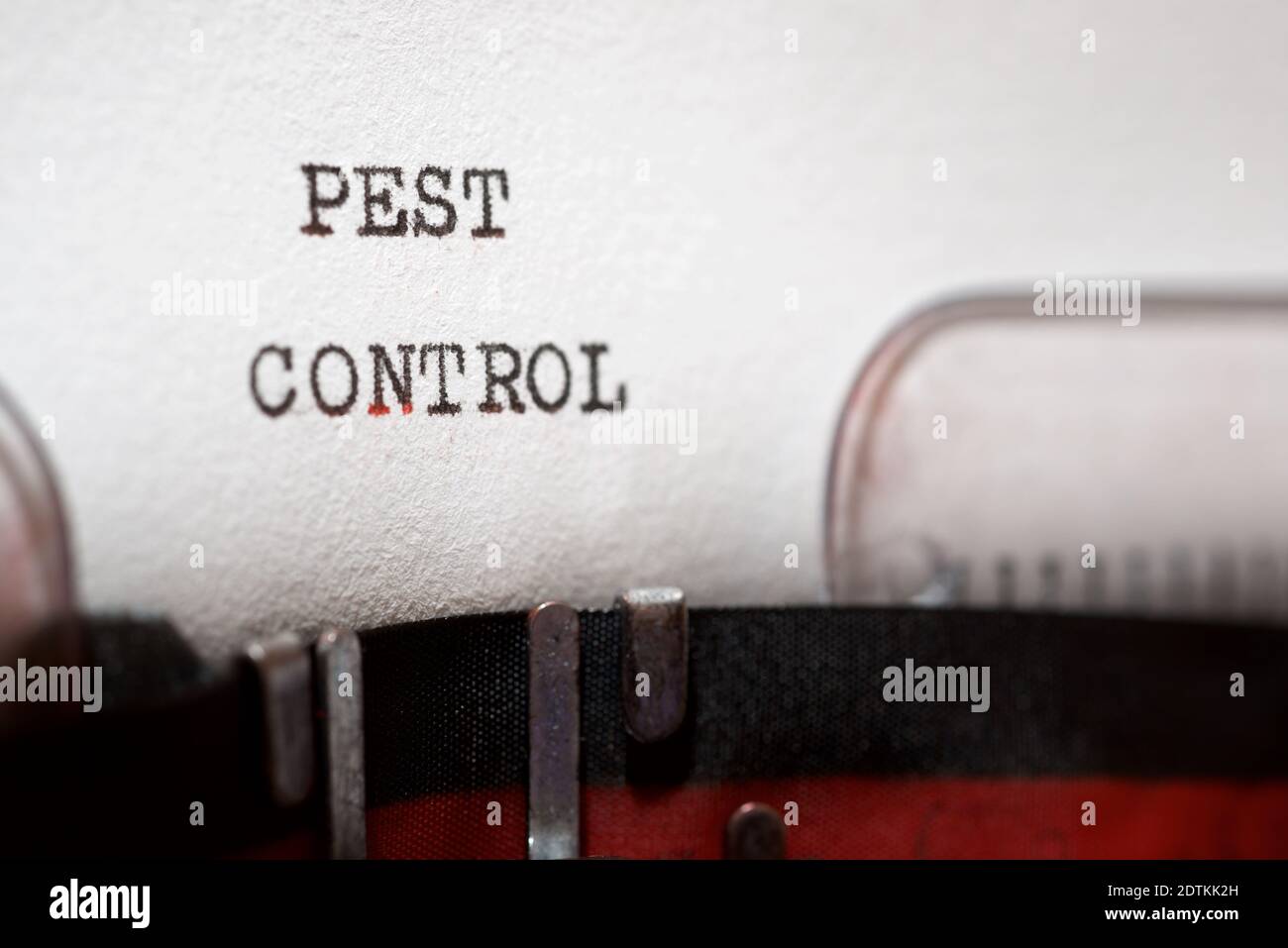De Pulvérisation D'insecticides Exterminateur. La Lutte Intégrée Contre