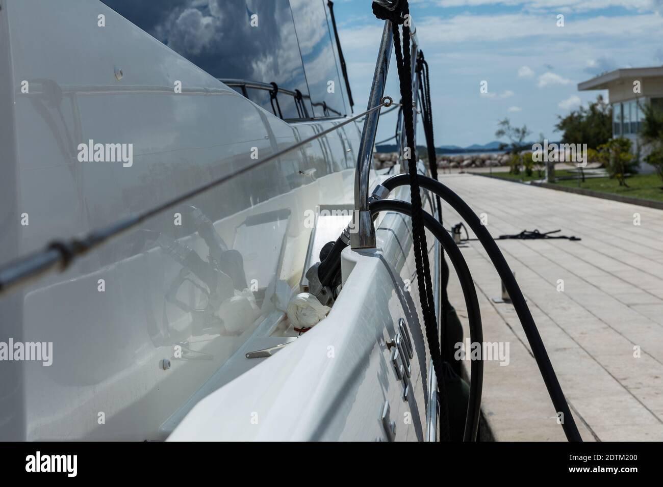 Boat refueling hires stock photography and images Alamy