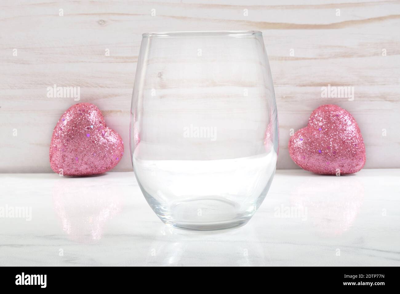 Download Stemless Wine Glass High Resolution Stock Photography And Images Alamy