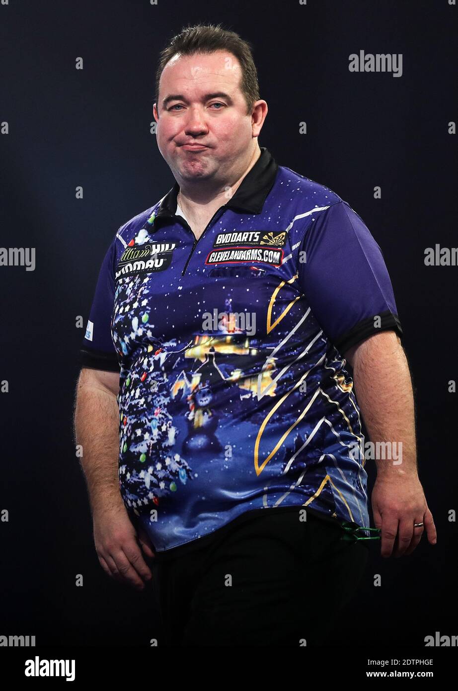 Brendan Dolan in action during day eight of the William Hill World Darts  Championship at Alexandra Palace, London Stock Photo - Alamy