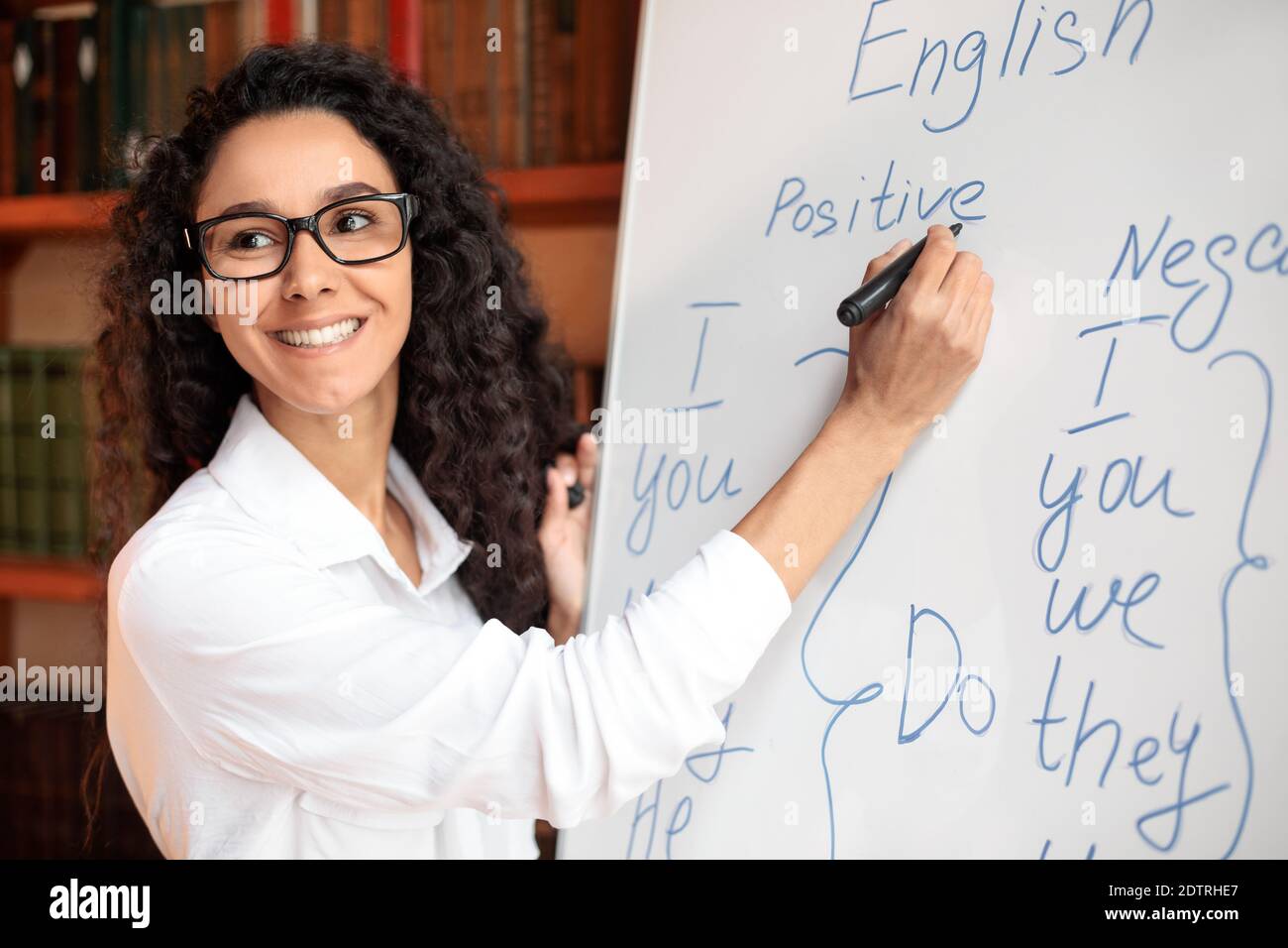 Elementary classroom teacher whiteboard hires stock photography and