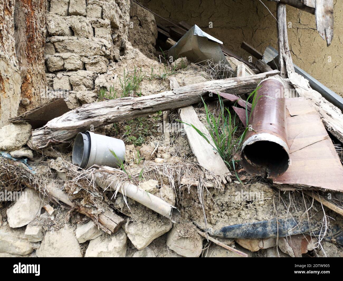 Shot old building remains hi-res stock photography and images - Alamy