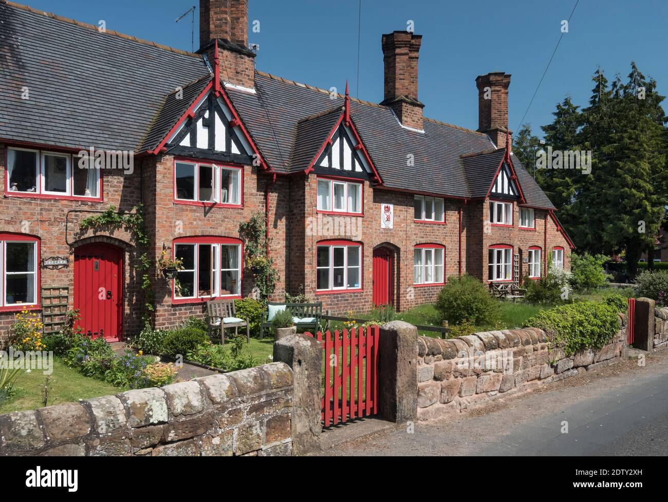 Church Cottages, Bunbury, Cheshire, England, UK Stock Photo