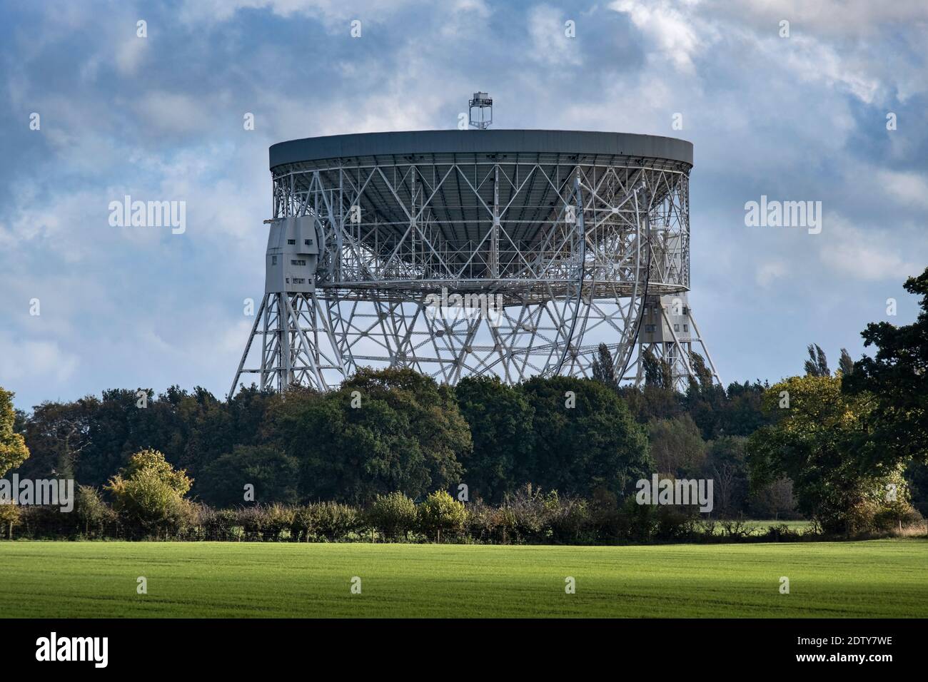 Jodrell Bank Radio Telescope, near Homes Chapel, Cheshire, England, UK Stock Photo