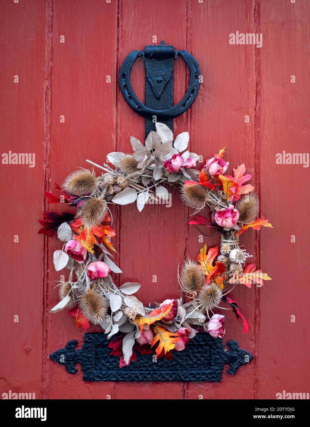 Door wreath and knocker hires stock photography and images Alamy