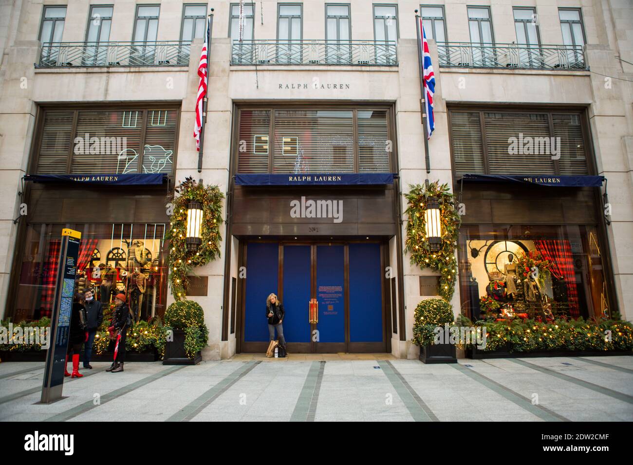 Tier 4 closed shop hires stock photography and images Alamy