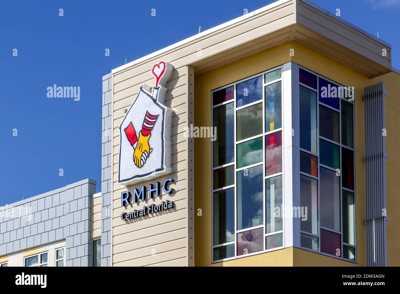Ronald mcdonald house sign hi-res stock photography and images - Alamy