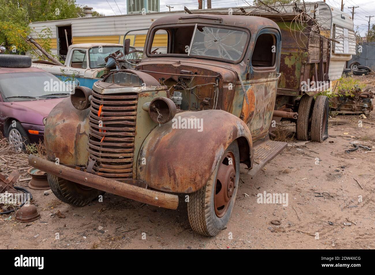 liquidation of an Albuquerque, New Mexico auto junkyard Stock Photo Alamy