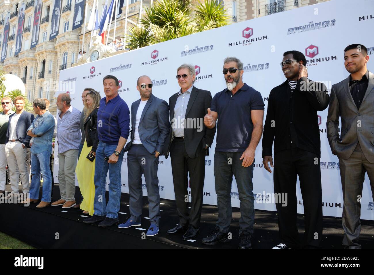Wesley Snipes , Antonio Banderas, Arnold Schwarzenegger , Jason Statham , Harrison Ford , Mel Wesley Snipes , Antonio Banderas, Arnold Schwarzenegger , Jason Statham , Harrison Ford , Mel