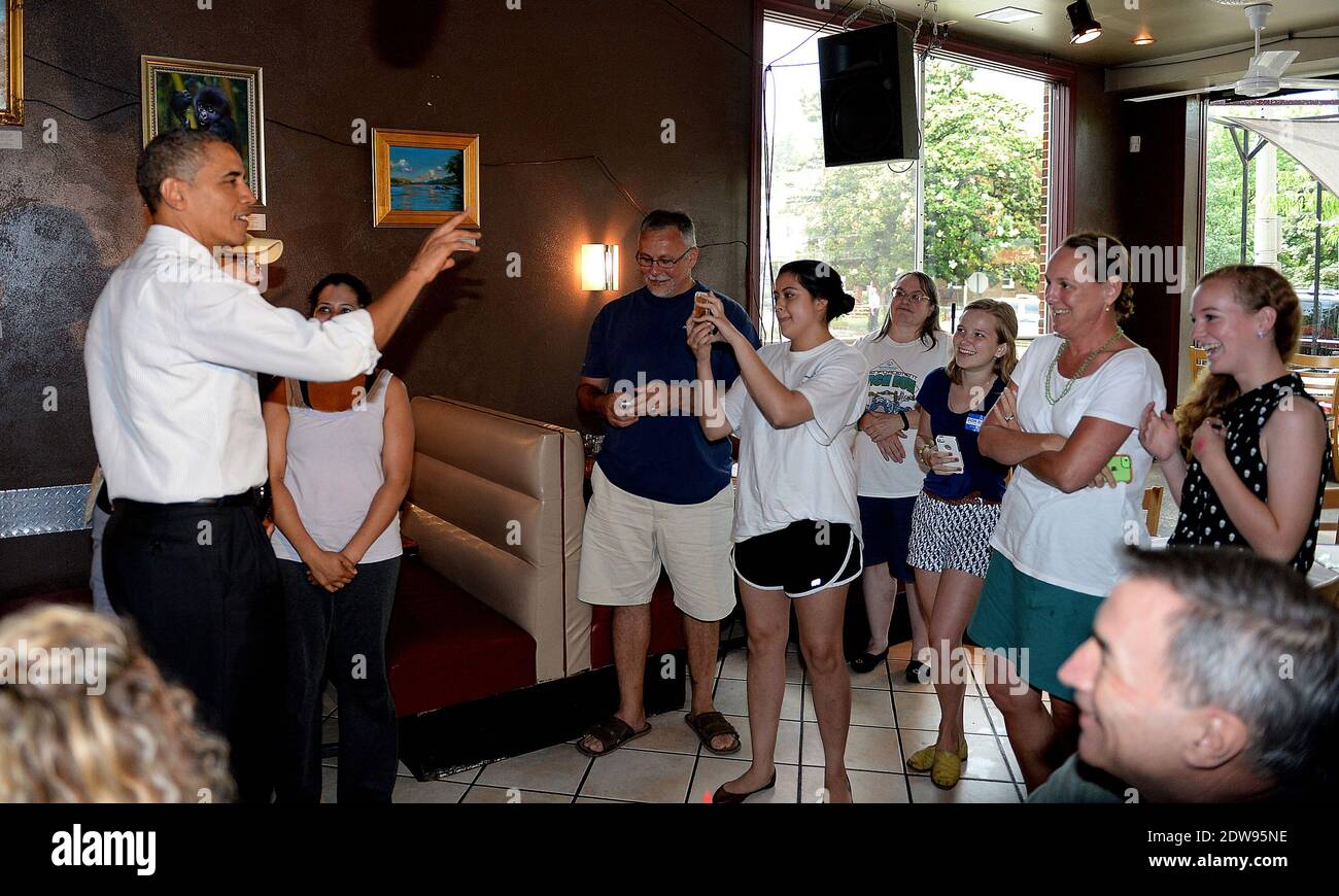 President Barack Obama and Secretary Duncan have lunch at FireFlies Restaurant in the Del Ray neighborhood of Alexandria, Virginia, VA, USA, on June 10, 2014. Photo by Olivier Douliery/ABACAPRESS.COM Stock Photo