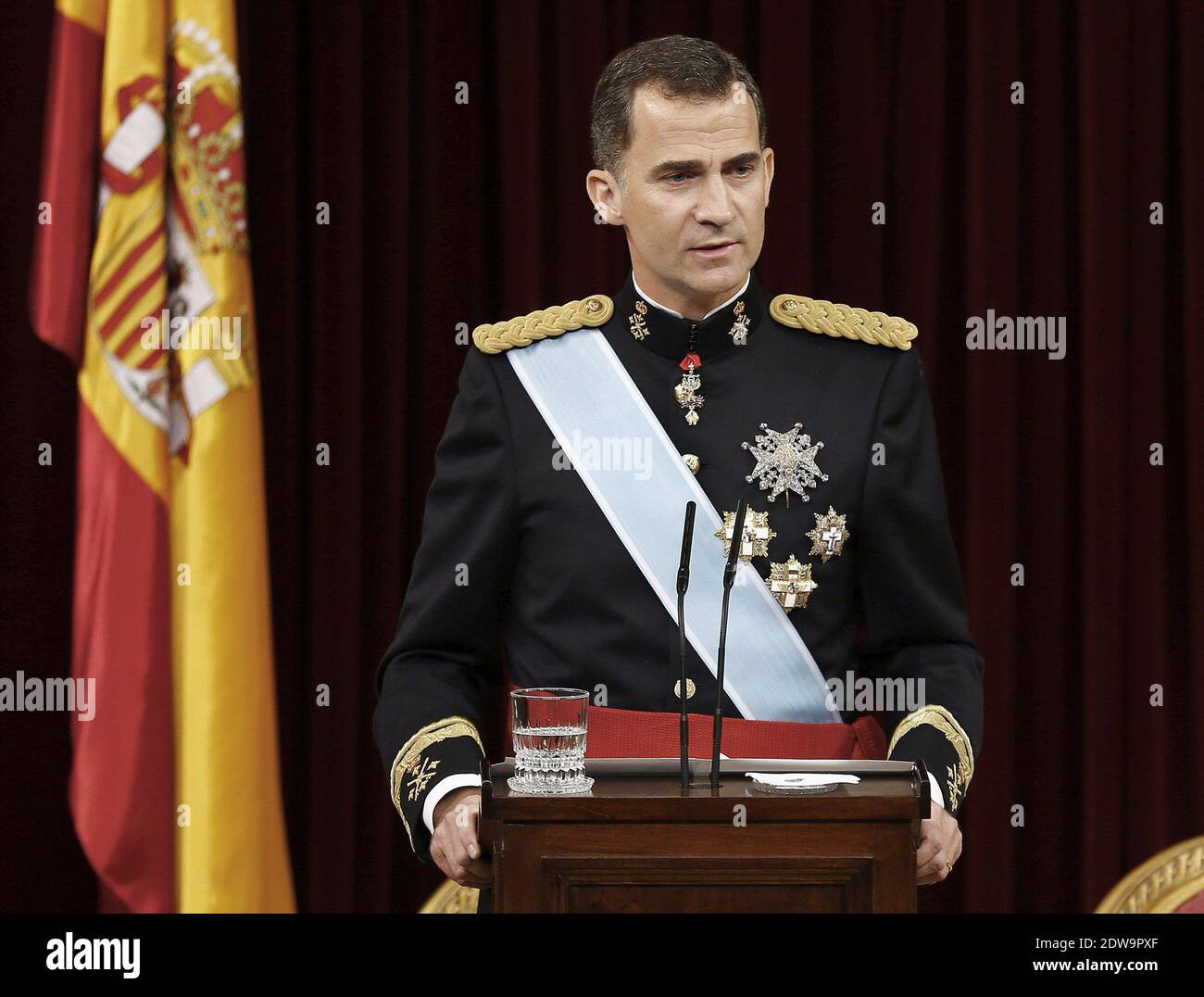 King Felipe VI of Spain, Queen Letizia of Spain, Princess Sofia and  Princess Leonor at the Congress during the Kings first speech to make his  proclamation as King of Spain to the