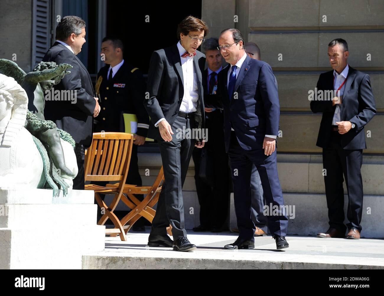 Prime Minister of Belgium Elio Di Rupo and Francois Hollande attending an informal European meeting at the Elysee palace in Paris, France, on June 21, 2014. Photo by Jacques Witt/Pool/ABACAPRESS.COM Stock Photo