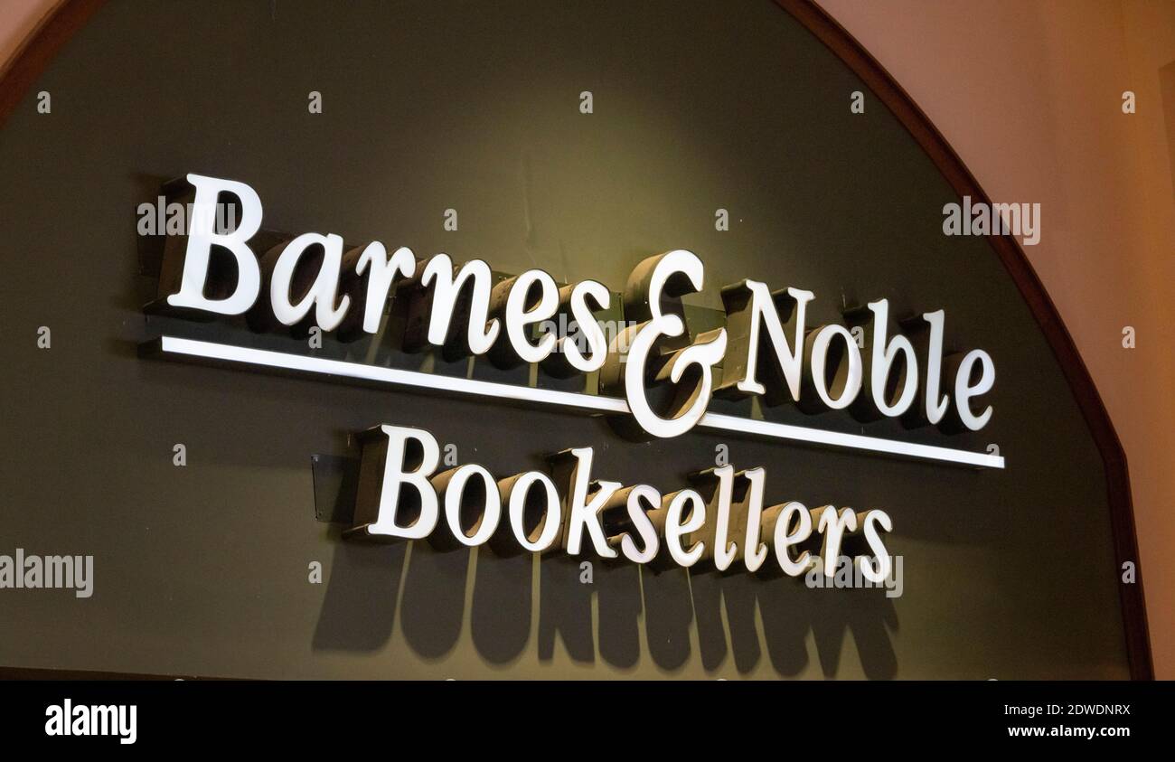 sign for Barnes & Noble Booksellers, Columbia Mall, Kennewick, Washington State, USA Stock Photo