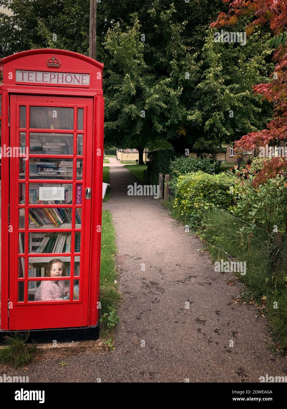 Mailbox in hedge hires stock photography and images Alamy