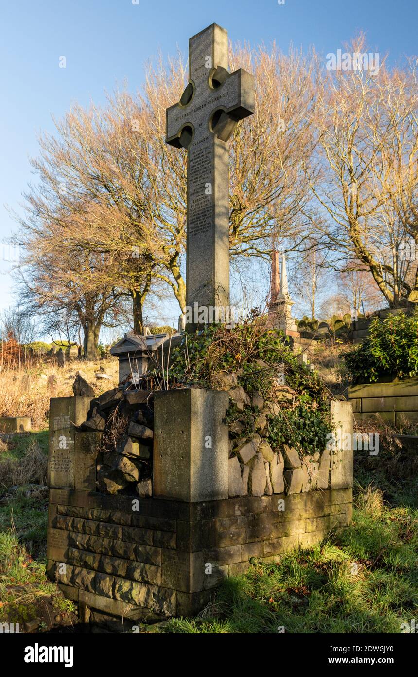 Victorian gravestone at Blackburn Cemetery Stock Photo Alamy