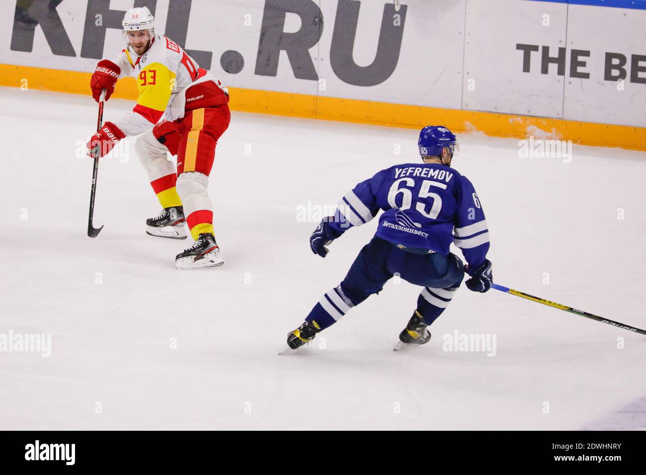 Moscow - Russia, 2020 December 22nd - KHL Ice Hockey russian Competition. Dynamo Moscow Vs Jokerit Helsinki - #65 Vladislav Yefremov, #93 Peter Regin Credit: Marco Ciccolella/Alamy Live News Stock Photo