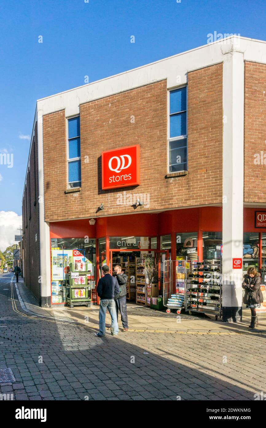 Qualitydiscount hires stock photography and images Alamy