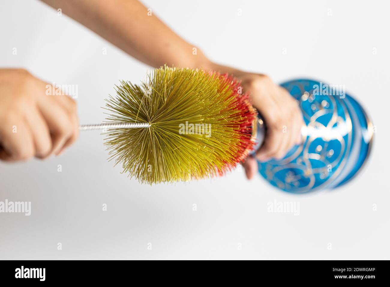 Steps to clean your hookah with cleaning set Stock Photo Alamy