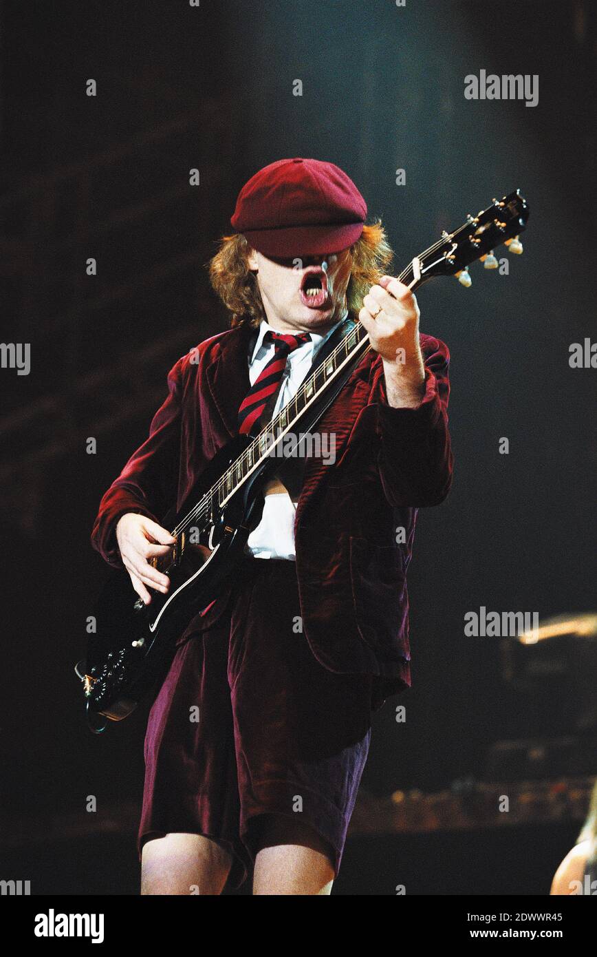 AC/DC in concert at the Birmingham NEC, UK. 28th November 2000 Stock ...