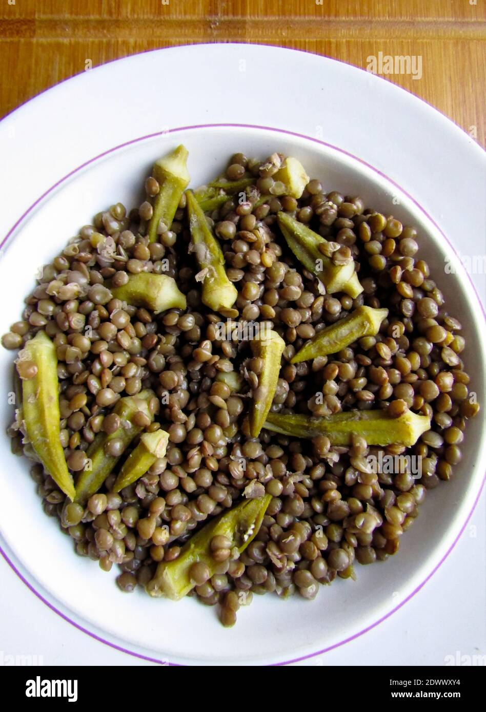 Lentil Okra Curry Stock Photo - Alamy