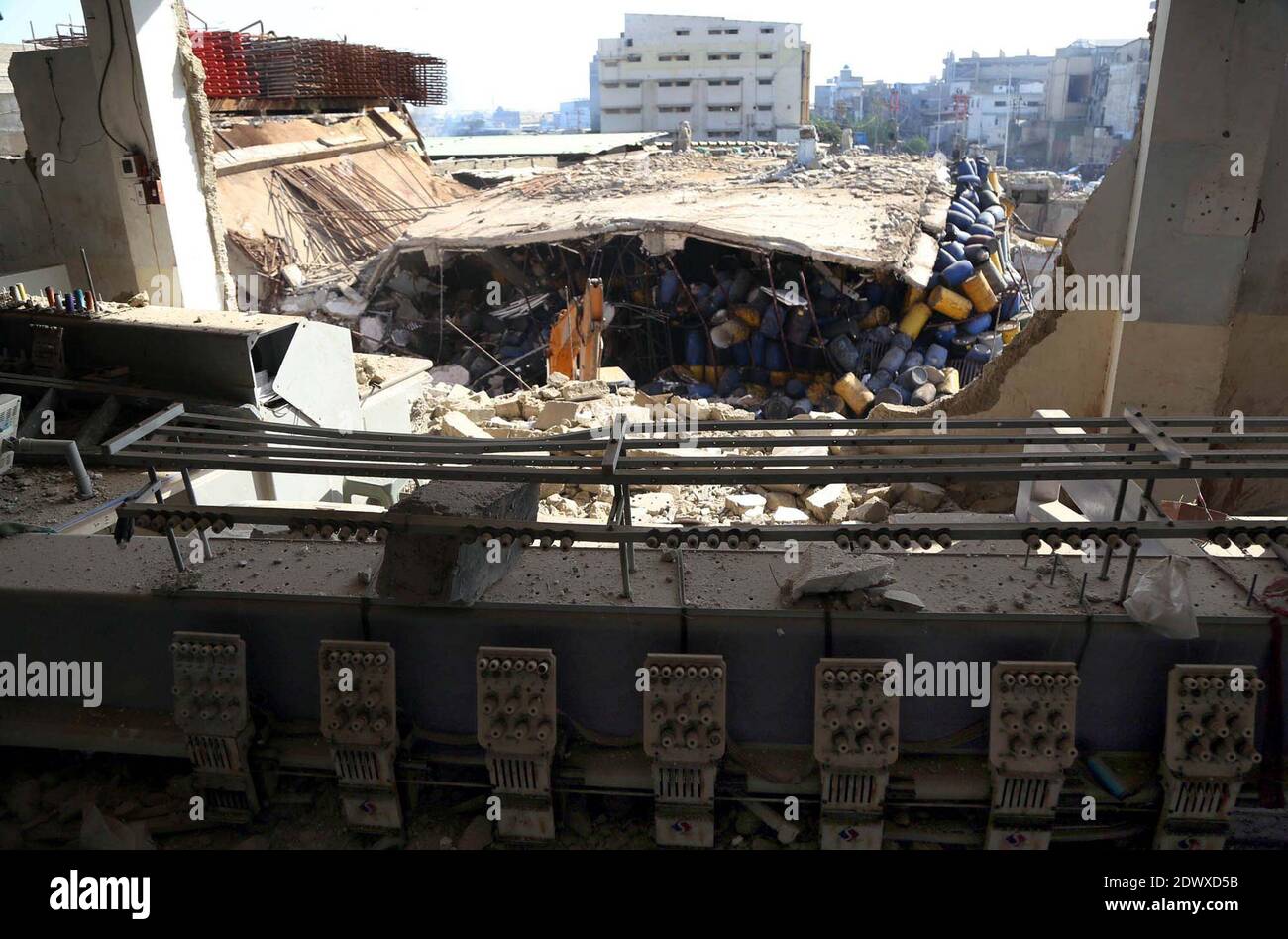 Killed by boiler explosion hi-res stock photography and images - Alamy