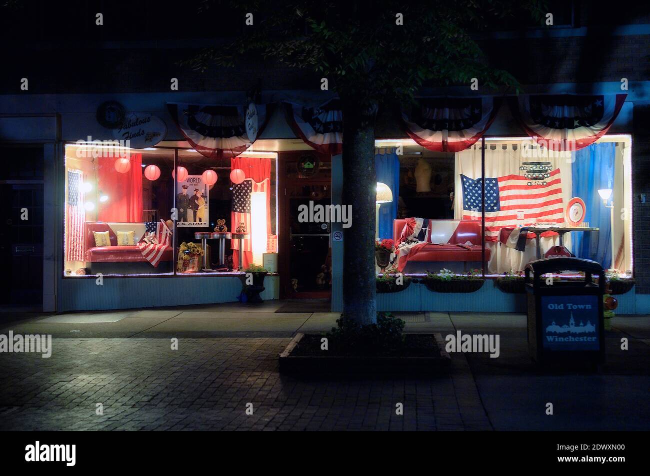 Shopfront and window display of a secondhand shop boutique in Old town