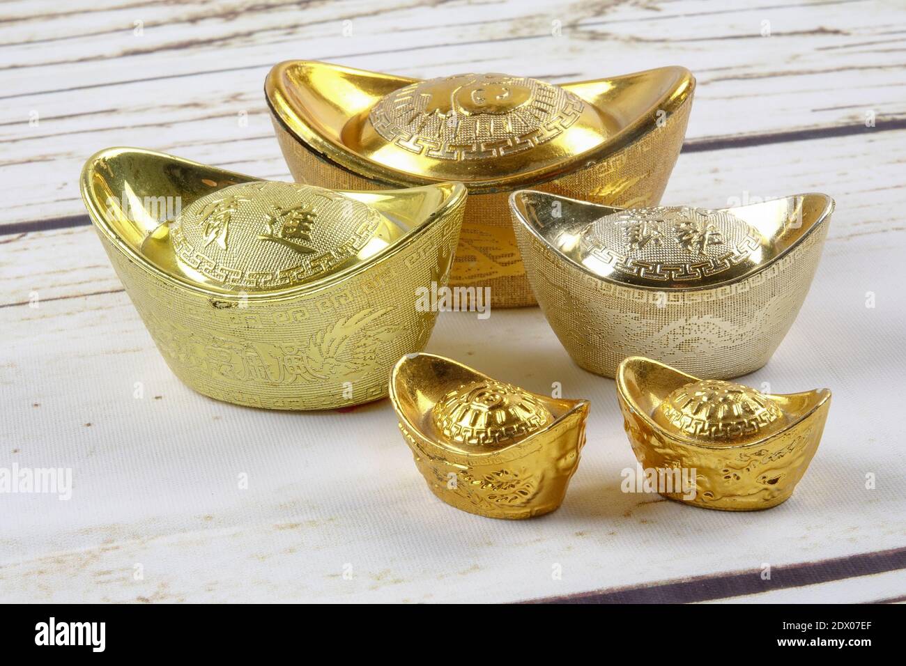 Feng shui craft hi-res stock photography and images - Alamy