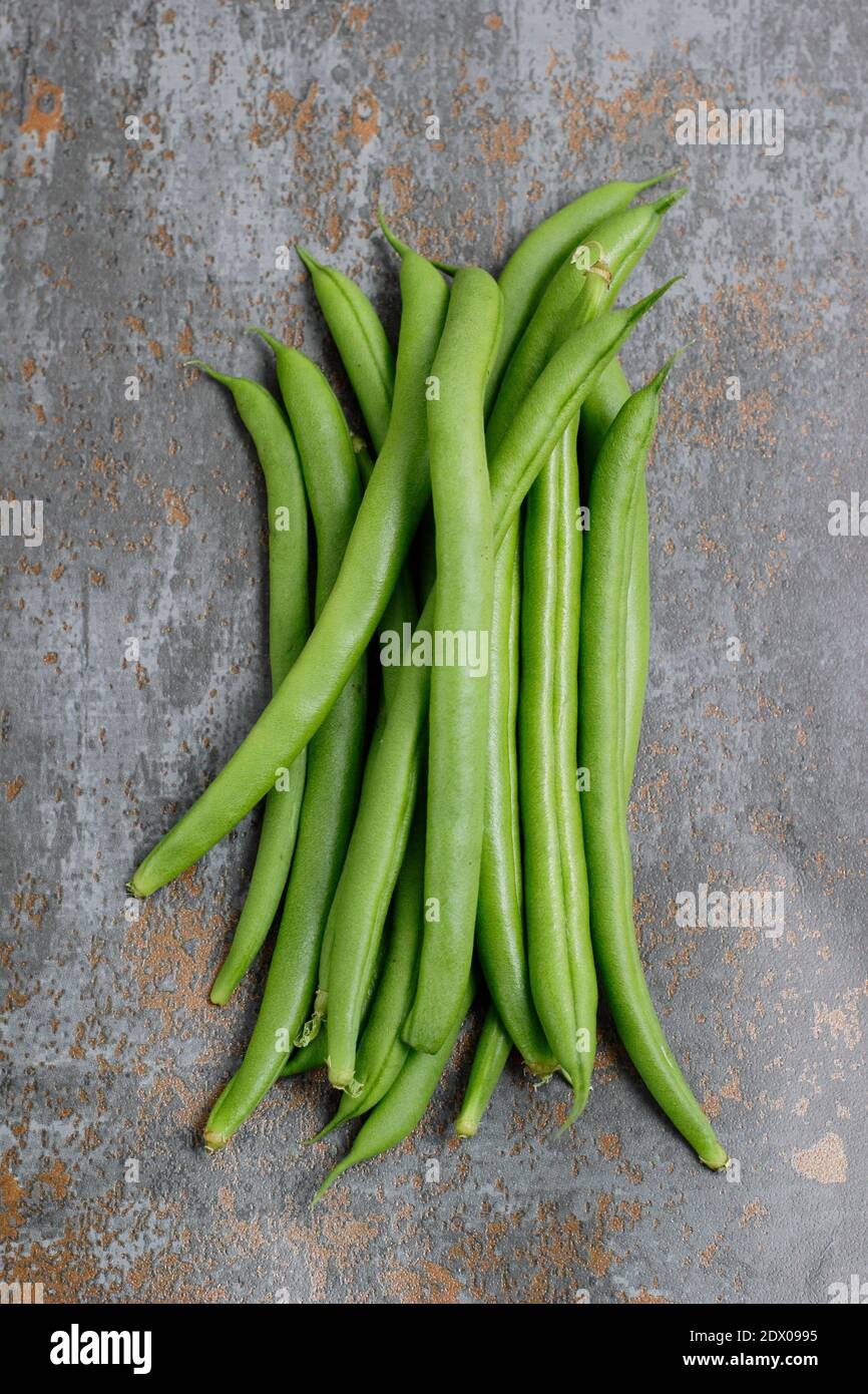 Harvest french bean uk hi-res stock photography and images - Alamy