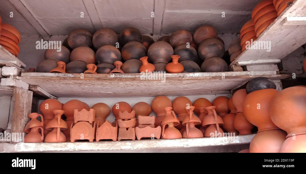 Clay Pots For Sale At Market Stall Stock Photo Alamy