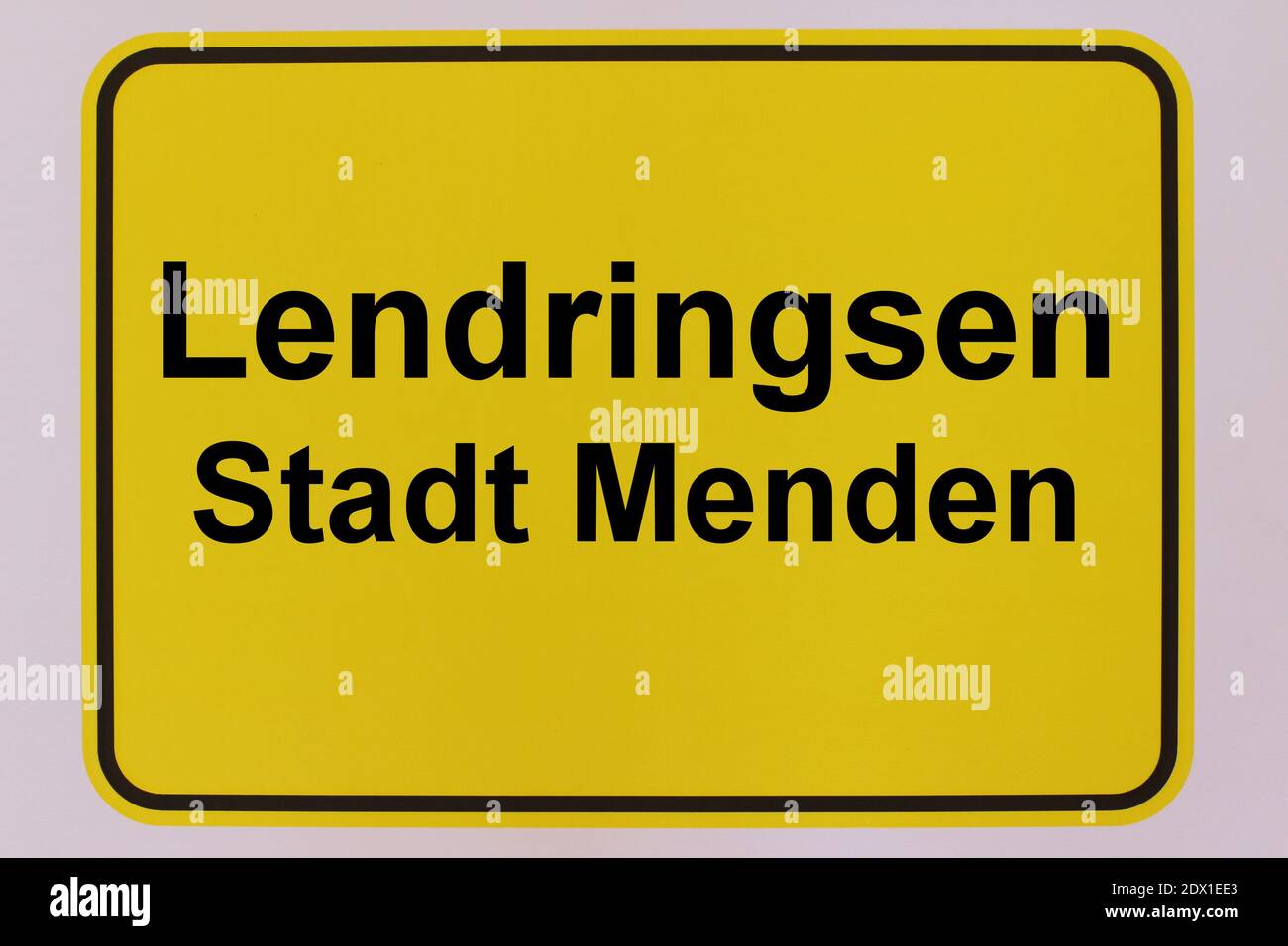 Illustration eines Stadteingangsschildes von Lendringsen, einem Stadtteil von Menden im Sauerland Stock Photo