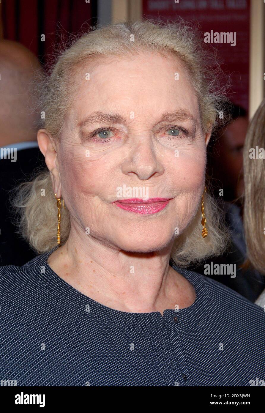 The Hollywood actress Lauren Bacall has died at the age of 89 after