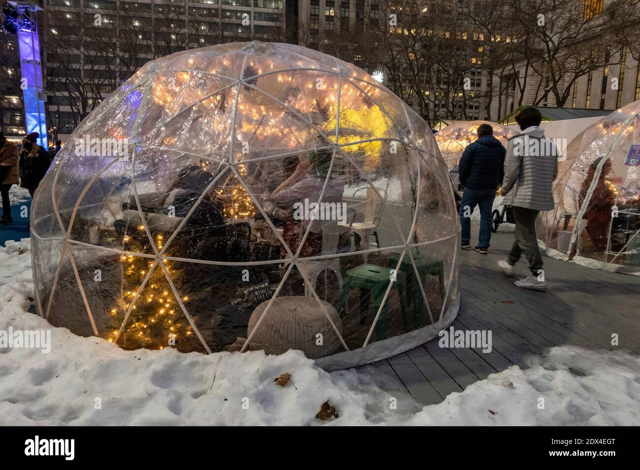 Igloo warming hires stock photography and images Alamy