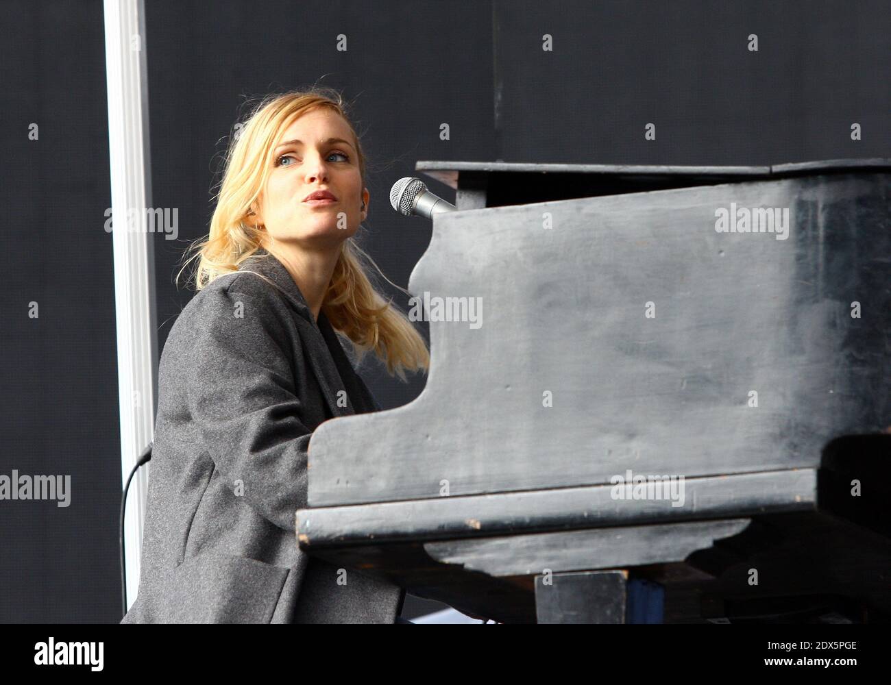 Agnes Obel Singer High Resolution Stock Photography and Images - Alamy