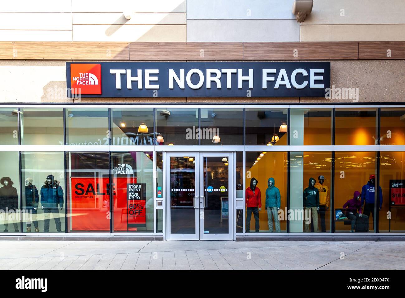 North Face storefront Stock Photo