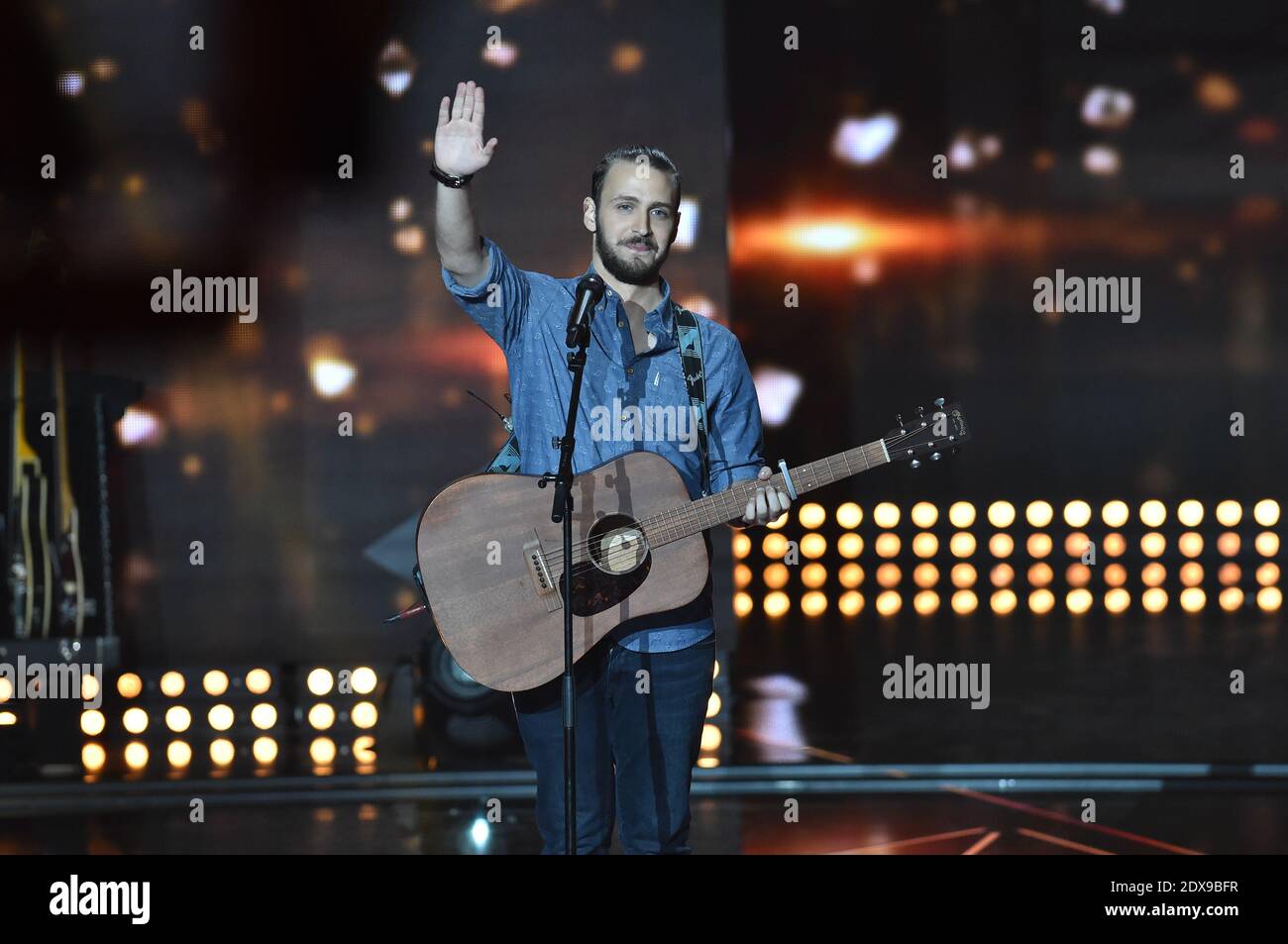 EXCLUSIF Rising Star 2014. Larry lors du Prime 1 de l emission Rising(03)
