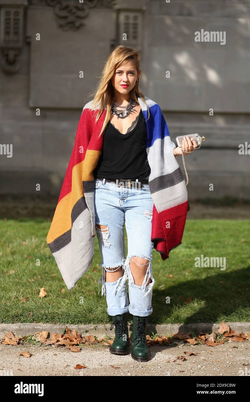 Amy arriving at Carven Ready-to-Wear Spring-Summer 2015 show, held at Grand  Palais, Paris, France, on September 25th, 2014. She is wearing Zara scarf,  Mango top, Pull and Bear jeans, Dr Marteens shoes.
